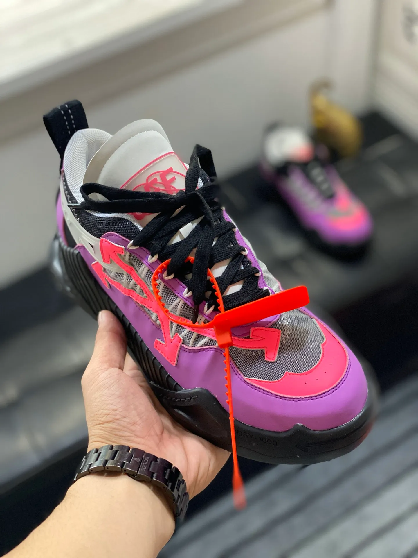 Men's Men's Shoes💰480🌼【New Style】High-end Boutique-🤷‍♂🤷‍♂OFF-WHITE x Air Jordan 】1 The joint shoe has been highly concerned by everyone since its design. The new shoe is shown in the popular Chicago bull white and yellow LOGO color scheme. The shoe body is made of cowhide, cow suede, and other materials. In addition to the X hidden on the inside of the leather, the oversized Swoosh, OFF-WHITE for Nike, Air Jordan 1 birth information and AIR are displayed on both sides of the shoe. The iconic details of OFF-WHITE can be seen on the sole and insole. You can choose a pair if you like the style. Code: 39-44 (45 can be customized